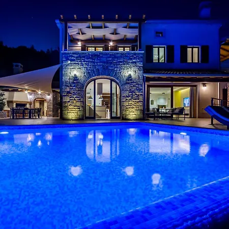 Marone By Interhome * Dobrec