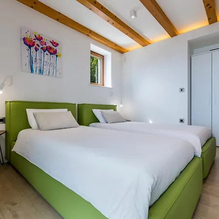 Marone By Interhome Dobrec