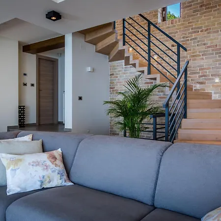 Marone By Interhome * Dobrec