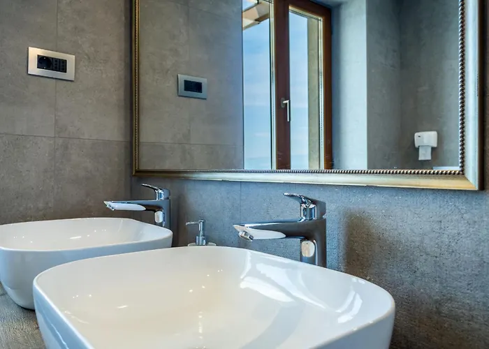 Marone By Interhome Dobreć