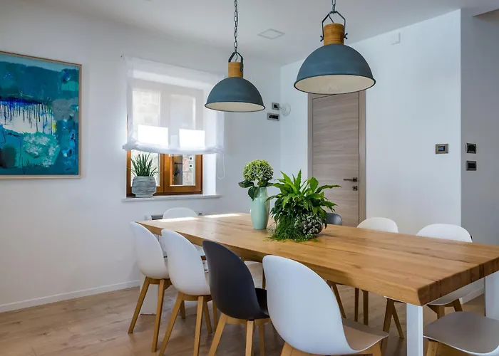 Marone By Interhome * Dobreć